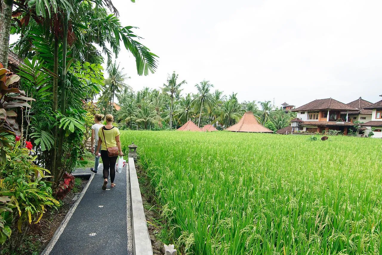 Puji Hostel And Bungalow Ubud