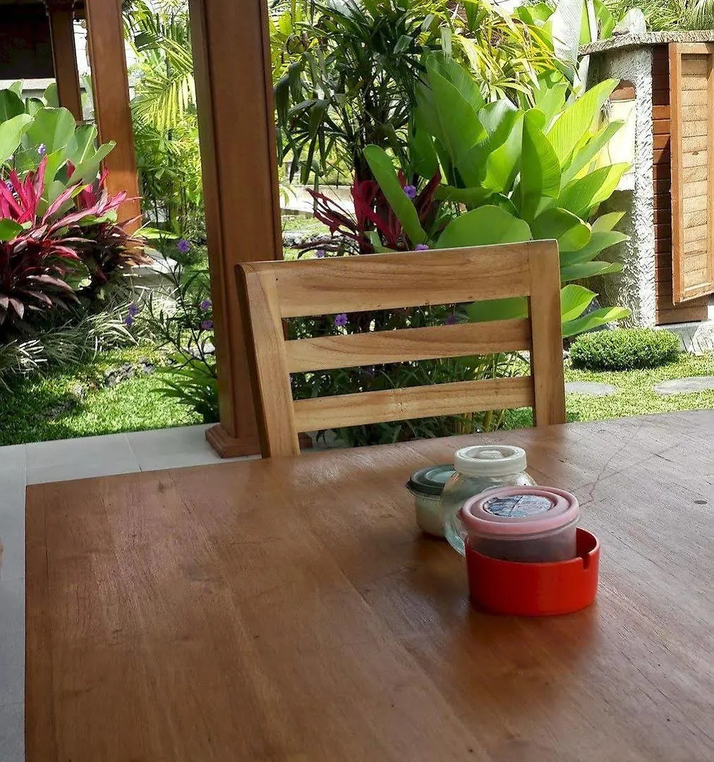 Puji Hostel And Bungalow Ubud 3*,  Indonesia